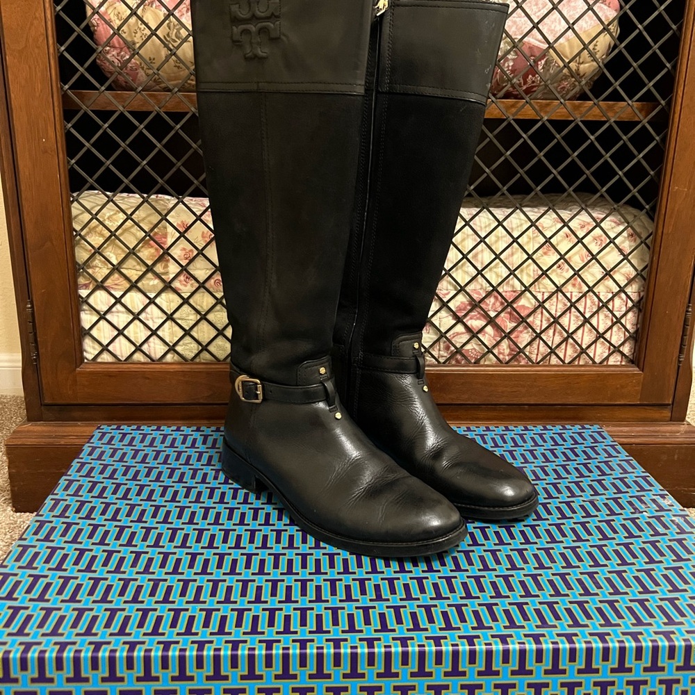 Black Leather Knee-High Boots